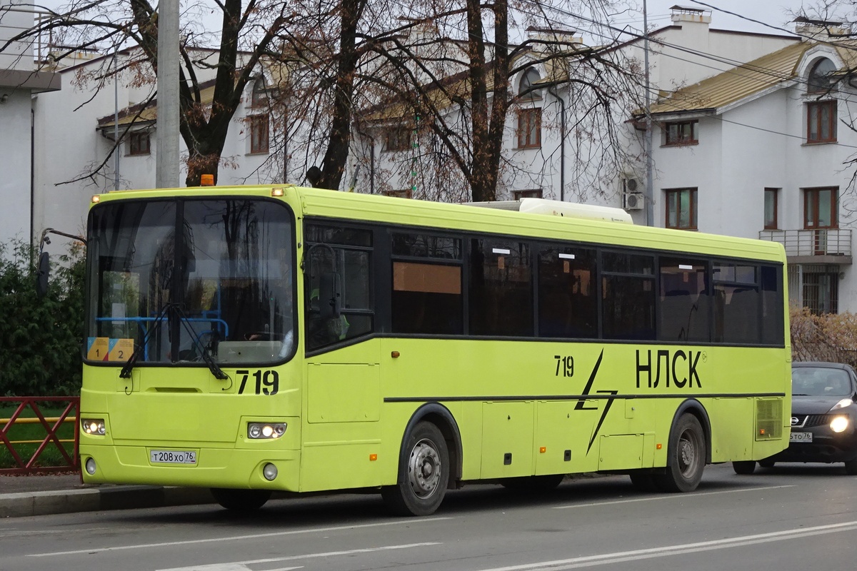 Ярославская область, ЛиАЗ-5256.23-01 (ГолАЗ) № 719