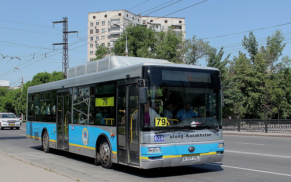 Алматы, Yutong ZK6120HGM № 039