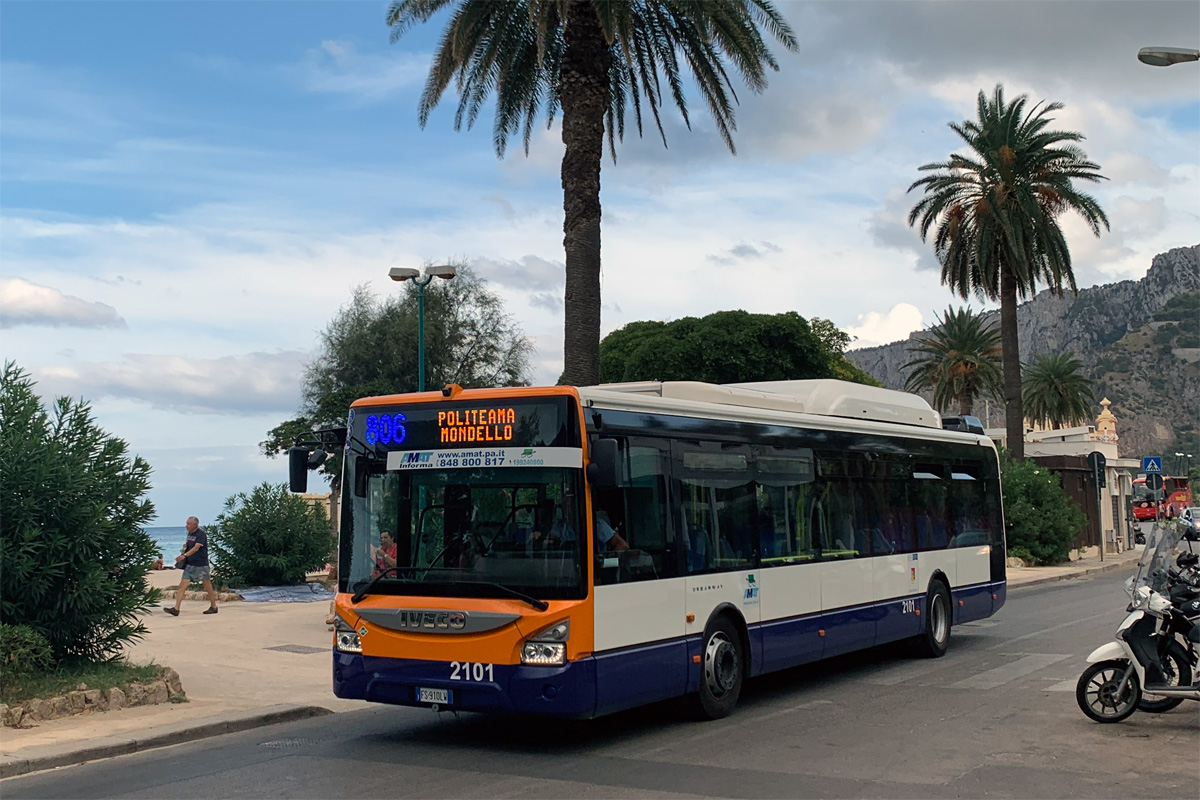 Италия, IVECO Urbanway 12M CNG № 2101