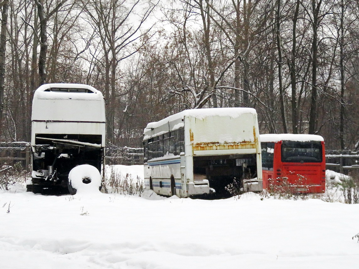 Кировская область, Neoplan N117 Spaceliner № Е 279 ОВ 43; Кировская область, ПАЗ-5272 № Е 151 НК 43; Кировская область — Разные фотографии