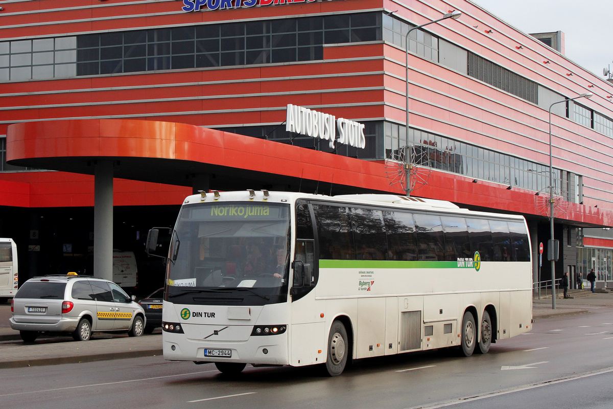 Латвия, Volvo 9700H № MC-2944