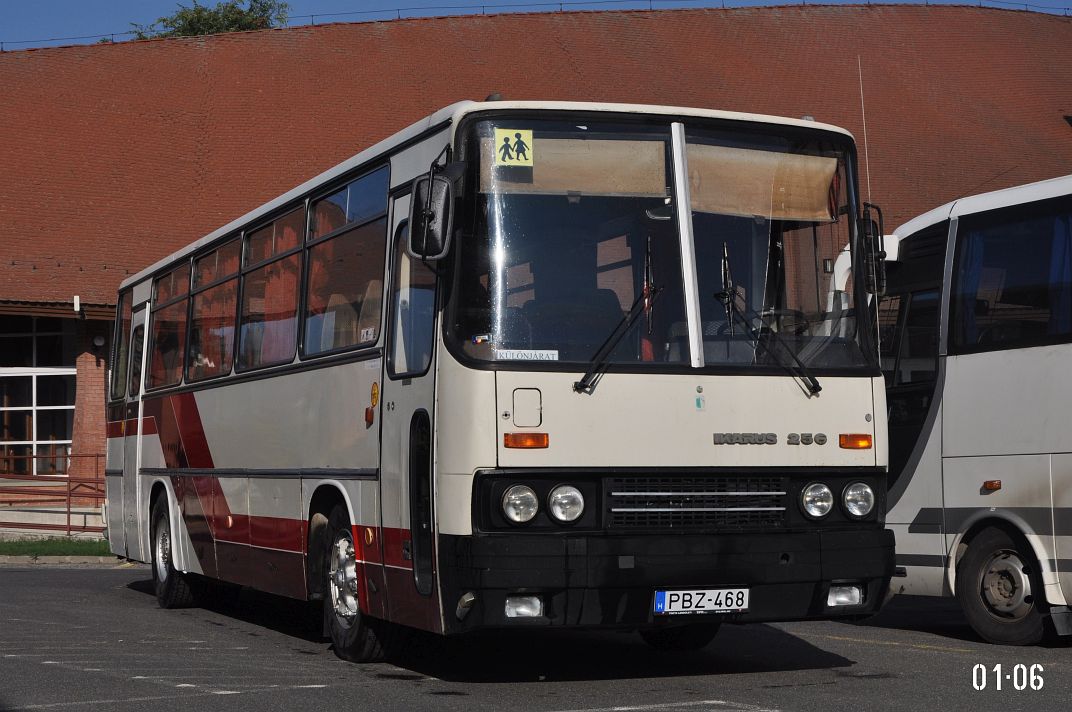 Венгрия, Ikarus 256.74C № PBZ-468