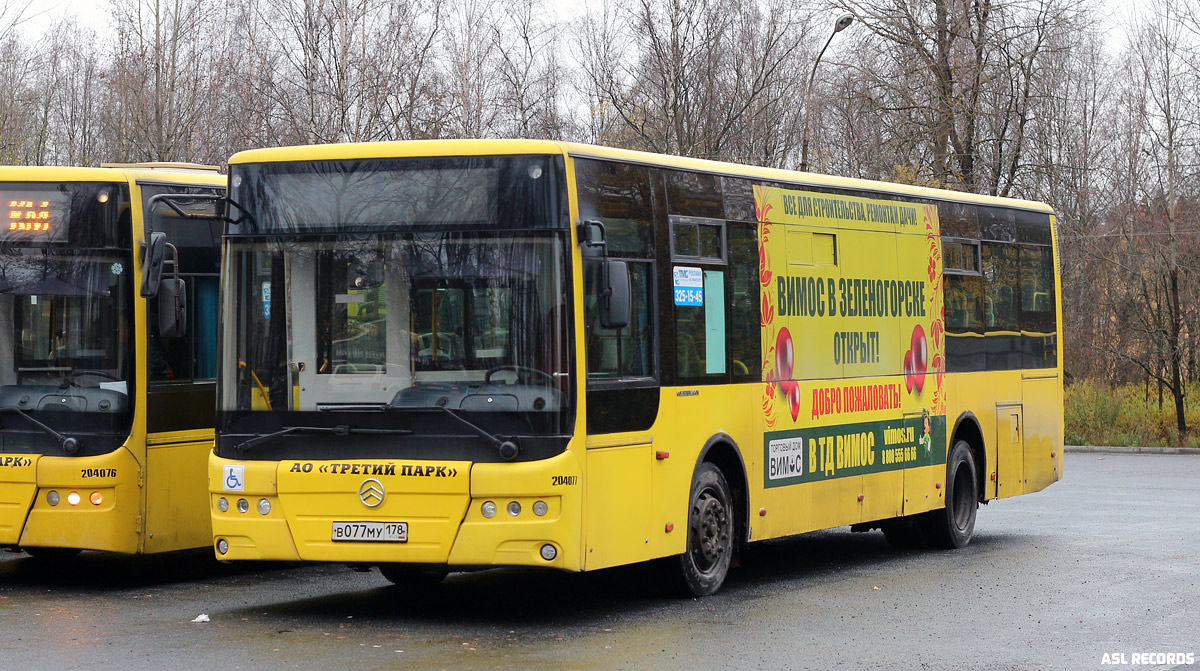 Санкт-Петербург, Golden Dragon XML6125CR № В 077 МУ 178