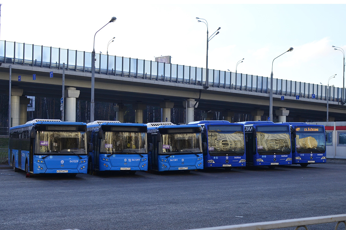 Москва, ЛиАЗ-5292.65 № 041329; Москва — Автобусные вокзалы, станции и конечные остановки