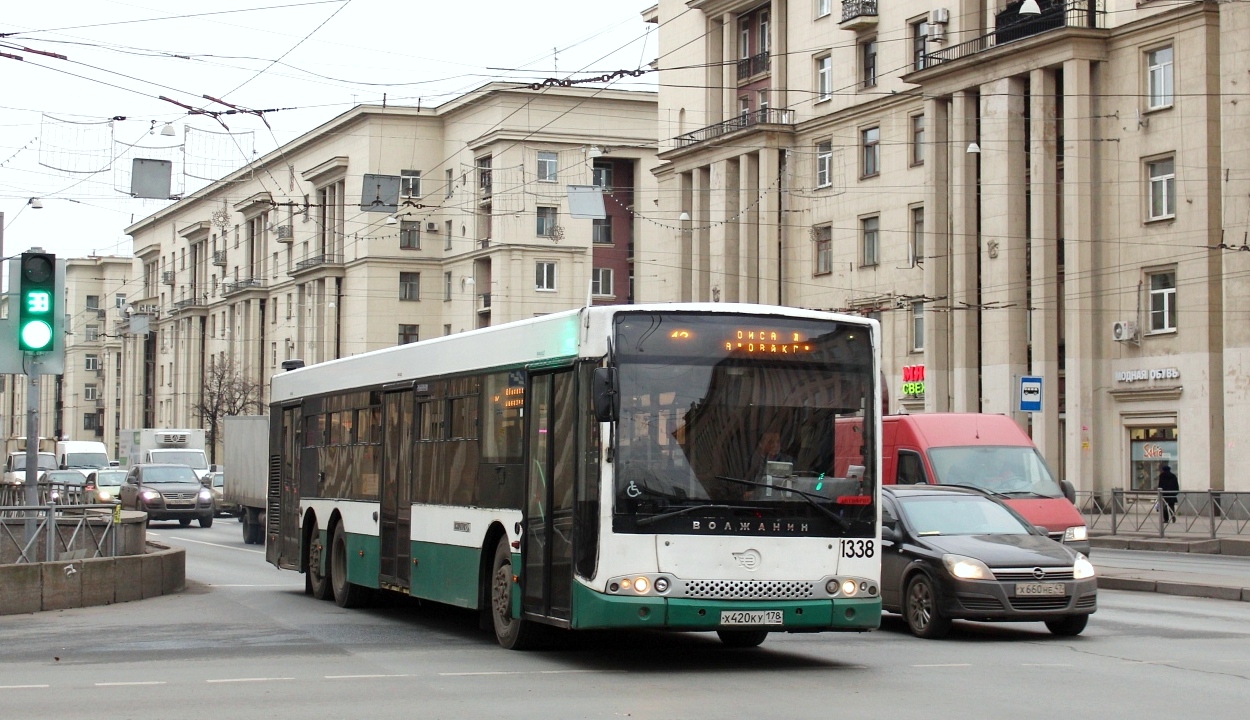 Sankt Peterburgas, Volgabus-6270.06 
