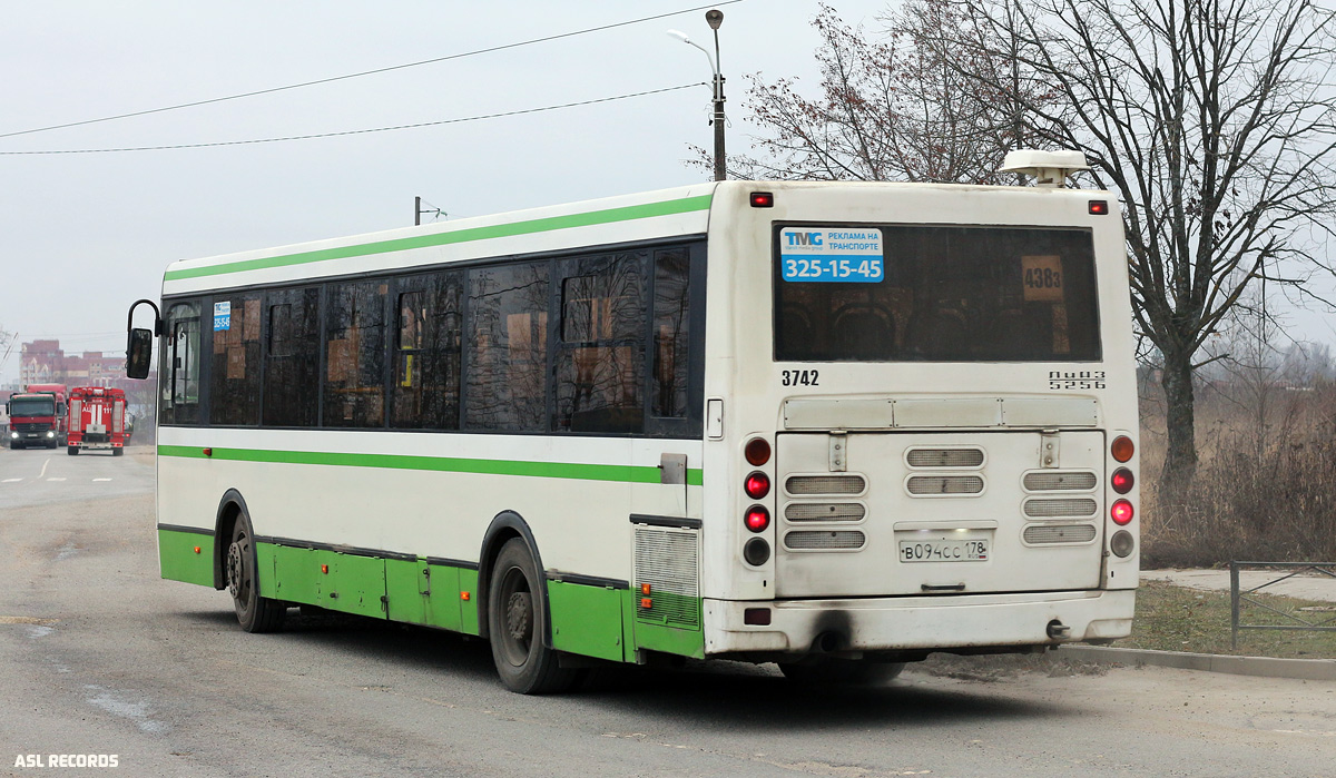 Санкт-Петербург, ЛиАЗ-5256.60 № 3742