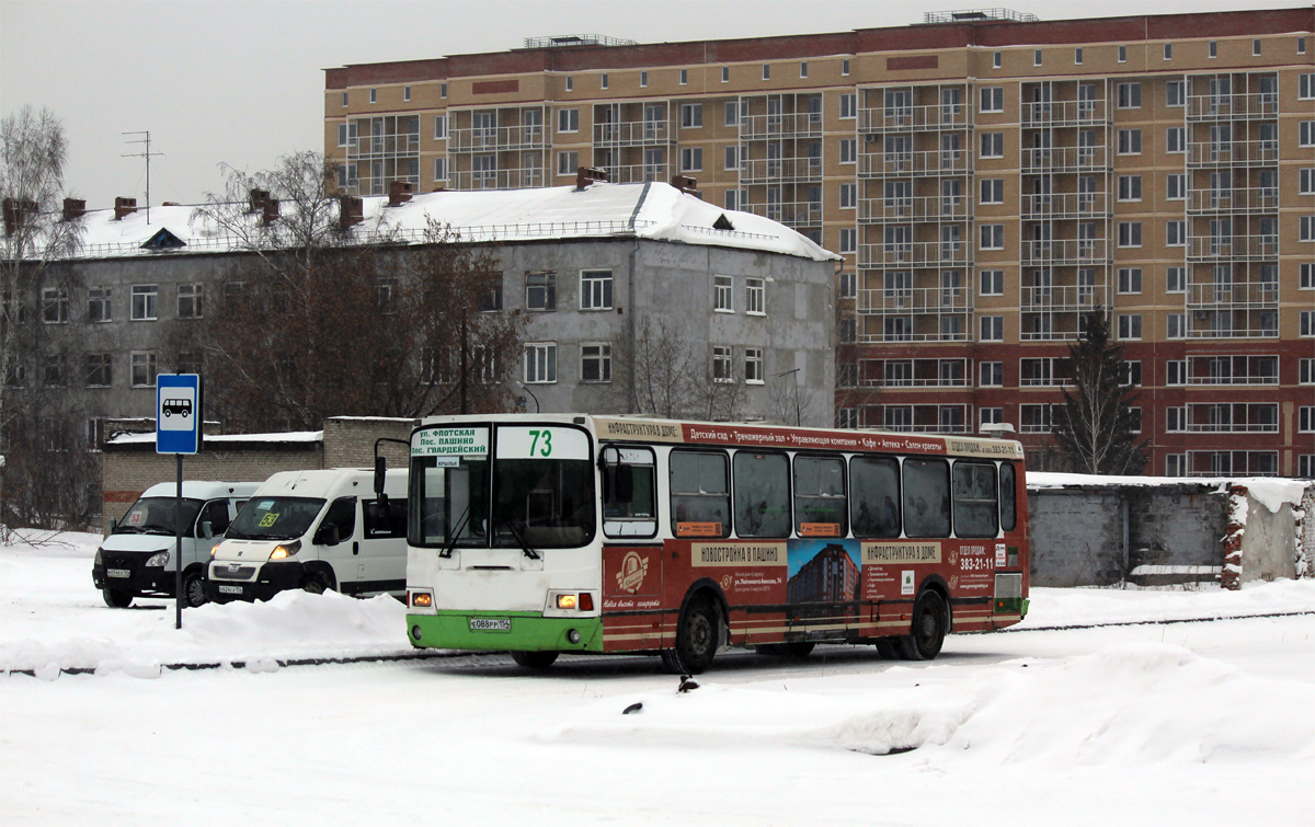 Novosibirsk region, LiAZ-5256.35 č. Е 088 РР 154