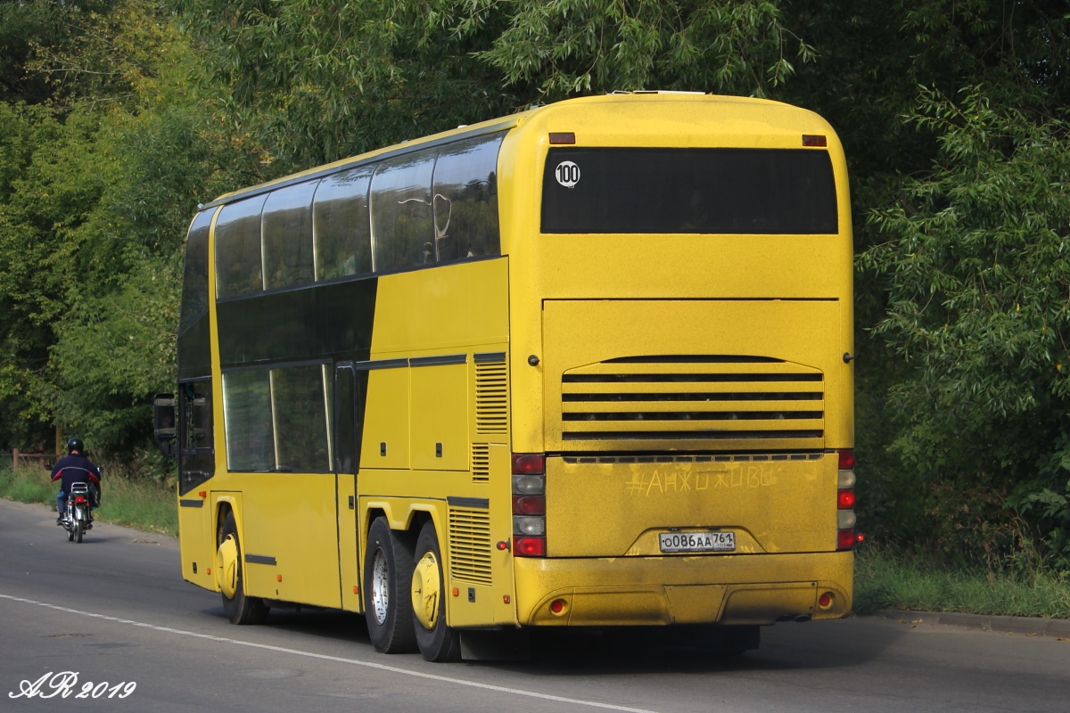 Дагестан, Neoplan N122/3 Skyliner № О 086 АА 761