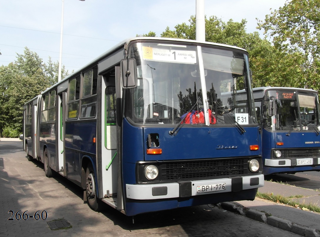 Венгрия, Ikarus 280.49 № 17-76