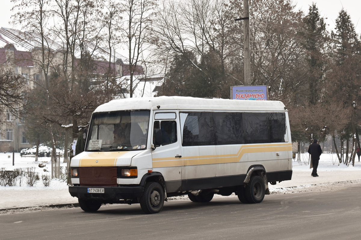 Ivano-Frankovsk region, Mercedes-Benz T2 609D # AT 7438 EX
