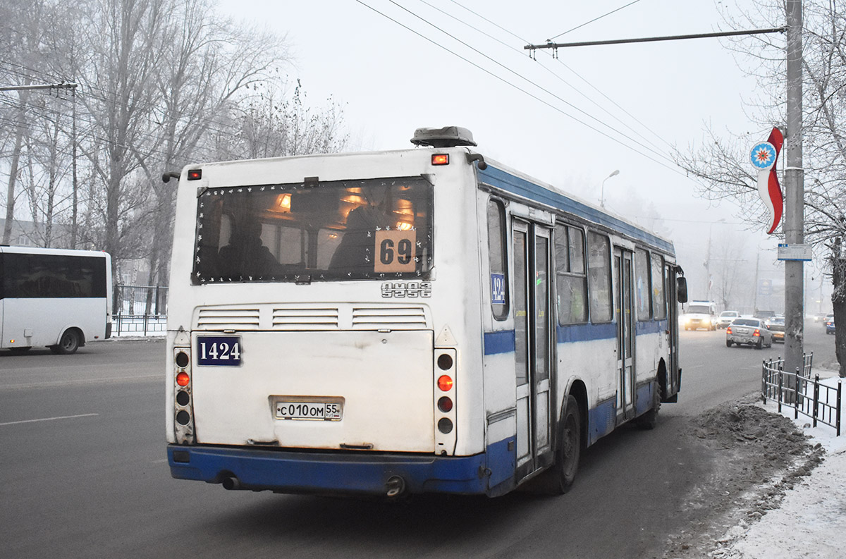 Омская область, ЛиАЗ-5256.45 № 1424