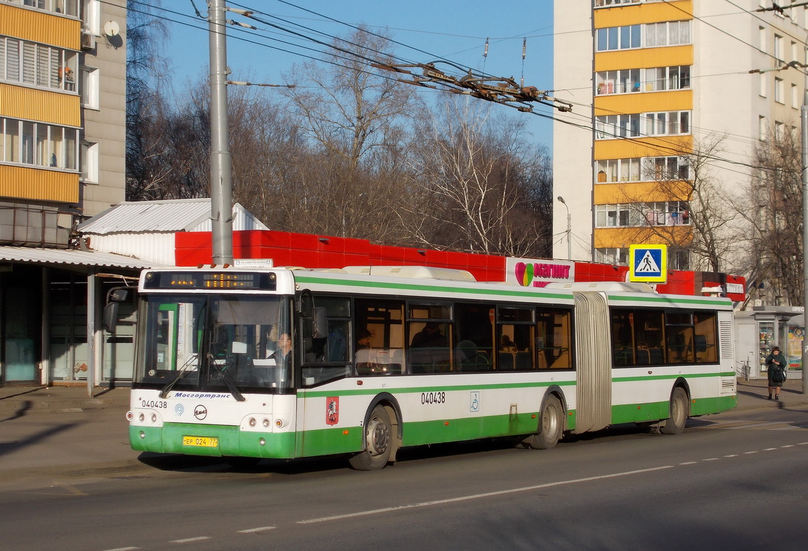 Москва, ЛиАЗ-6213.21 № 040438