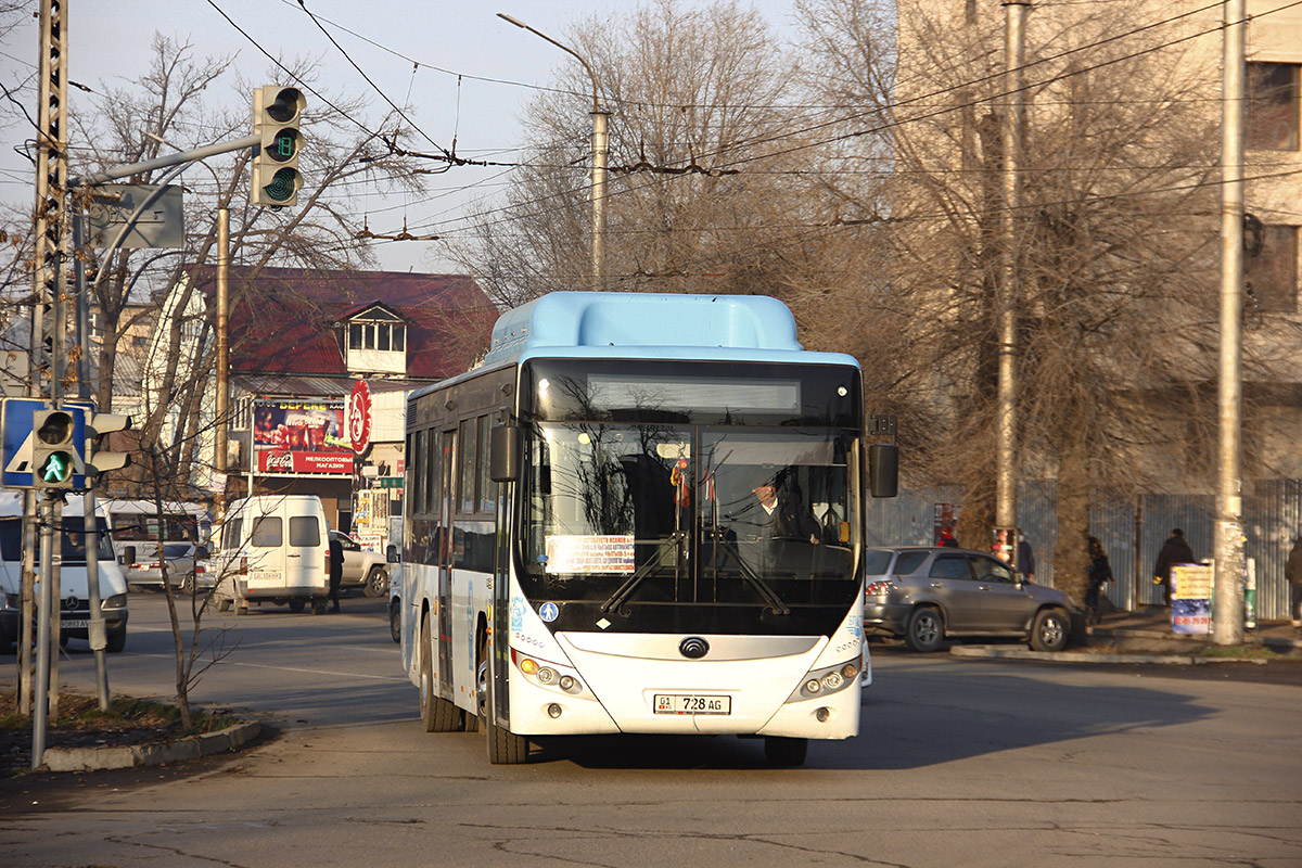 Кыргызстан, Yutong ZK6108HGH № 01 728 AG