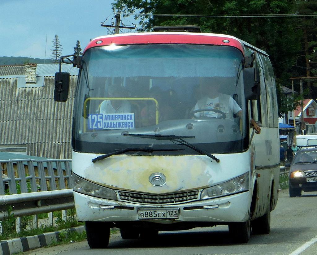 Краснодар апшеронск автобус сегодня. Ютонг 6737. Апшеронск Туапсе автобус. Автобус Апшеронск.