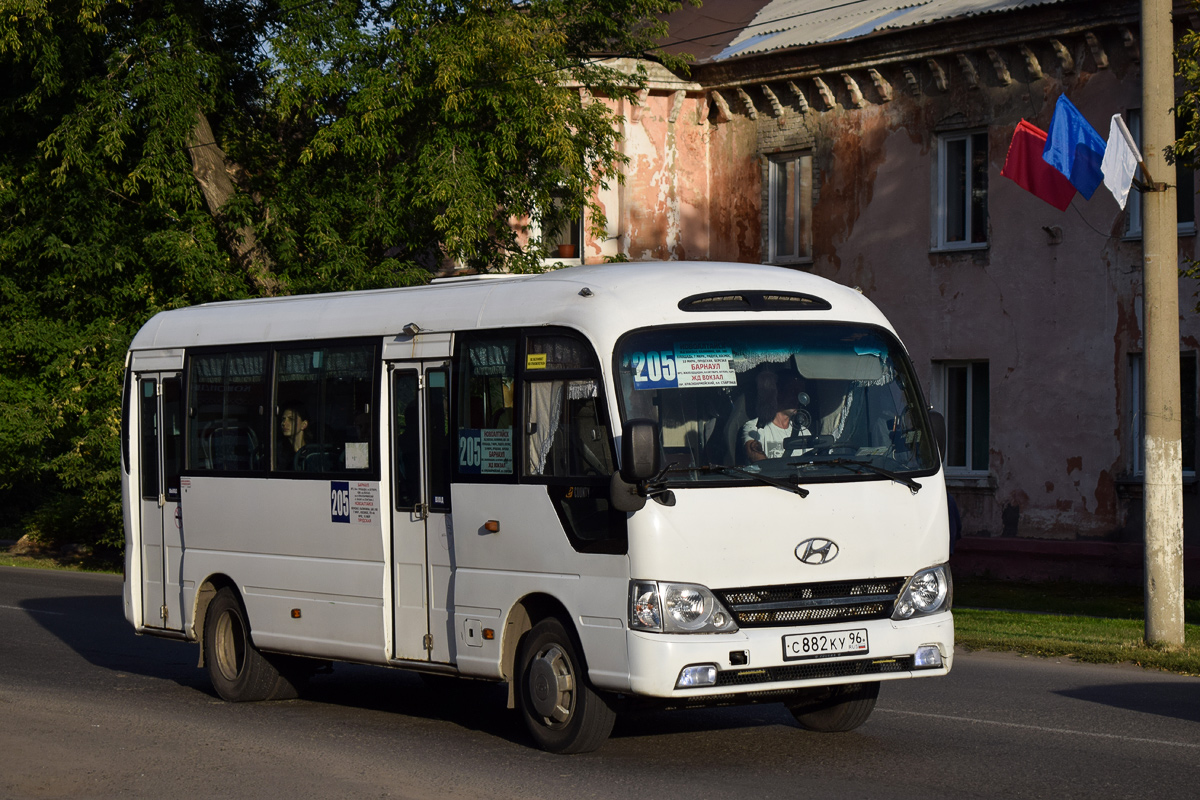 Алтайскі край, Hyundai County Kuzbass № С 882 КУ 96