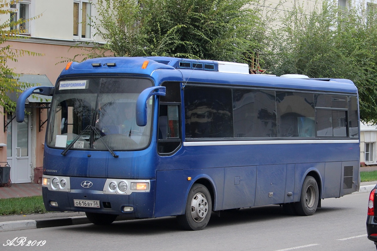 Пензенская область, Hyundai AeroTown № О 616 ВУ 58