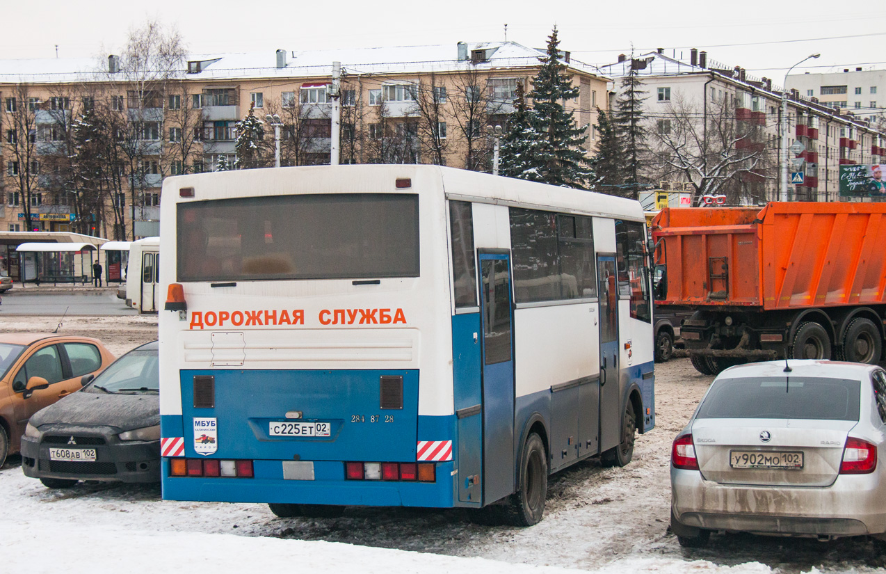 Башкортостан, НефАЗ-3299-10-02 № С 225 ЕТ 02