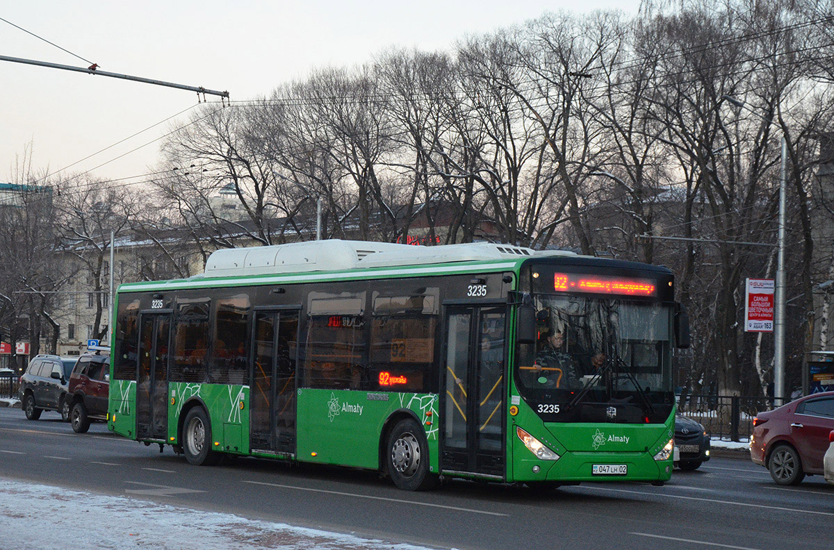 Алматы, Zhong Tong LCK6125HGAN № 3235