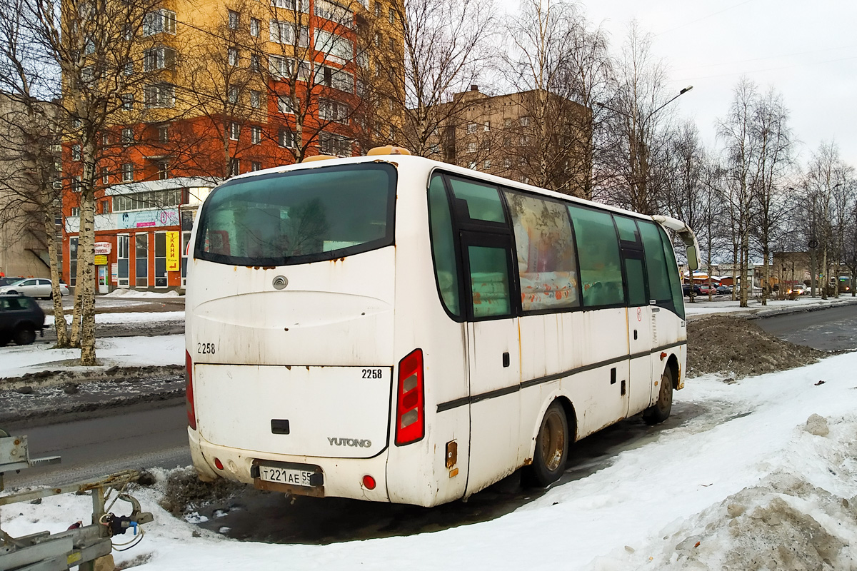 Архангельская область, Yutong ZK6737D № Т 221 АЕ 55