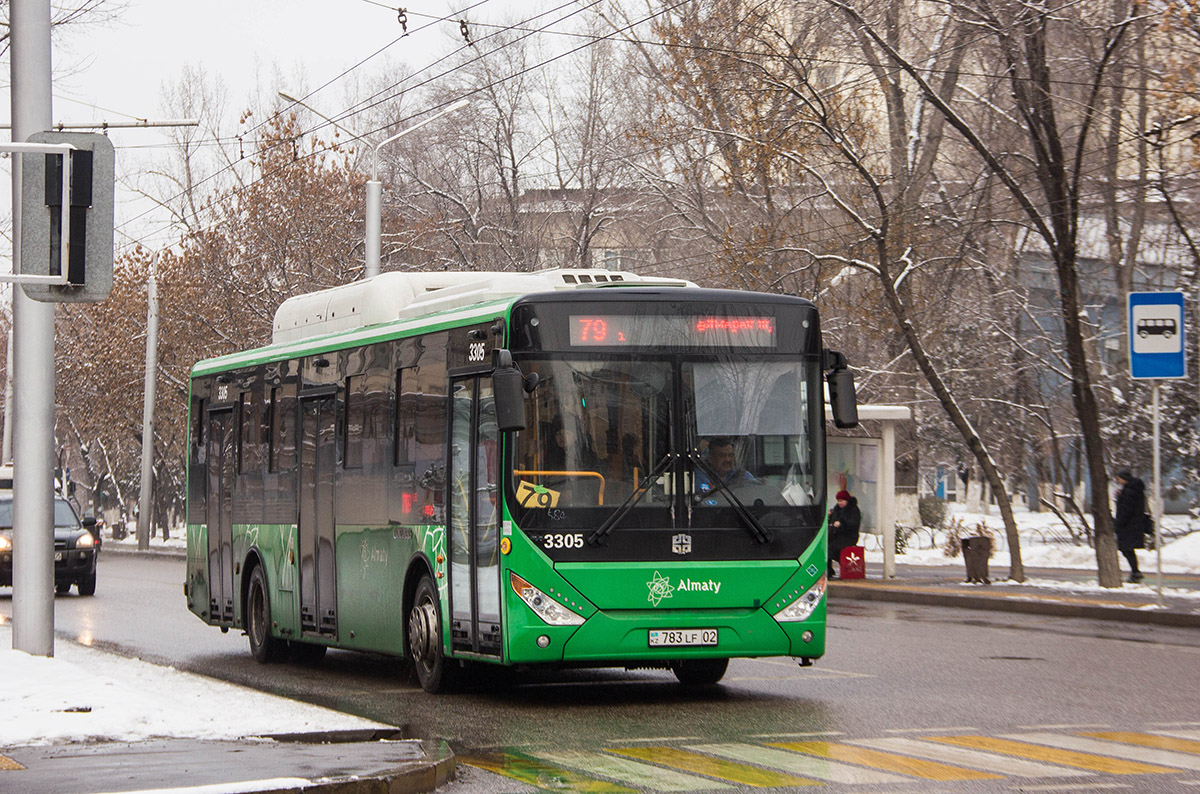 Автобус опрокинулся в кювет на трассе под …