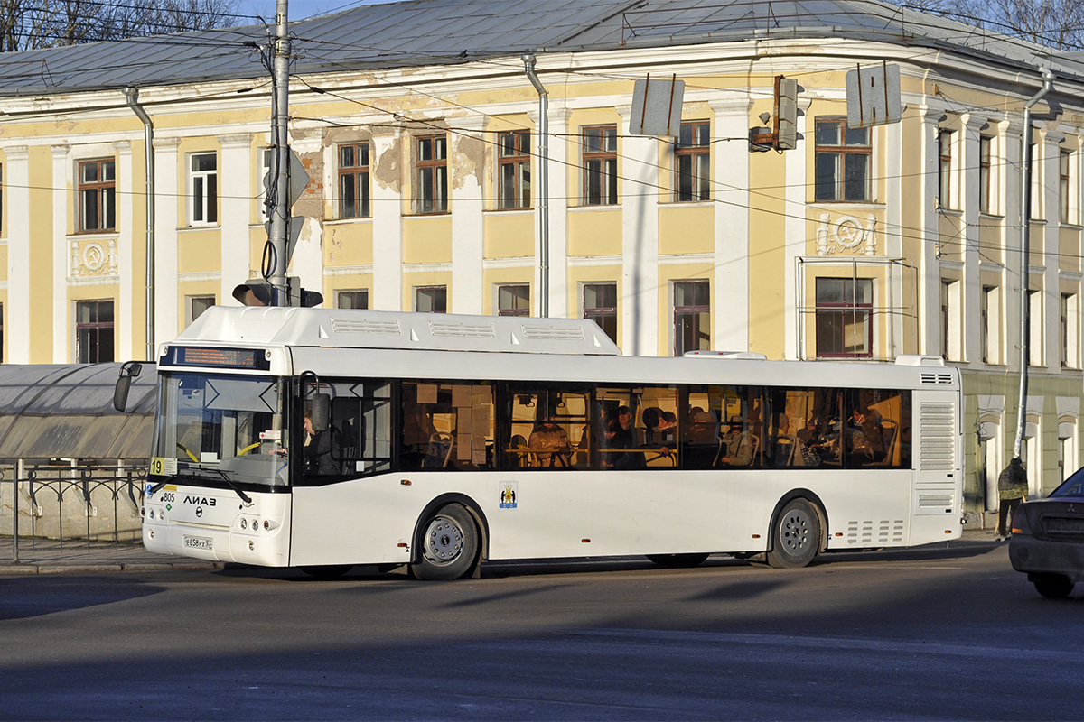 Наўгародская вобласць, ЛиАЗ-5292.67 (CNG) № 805