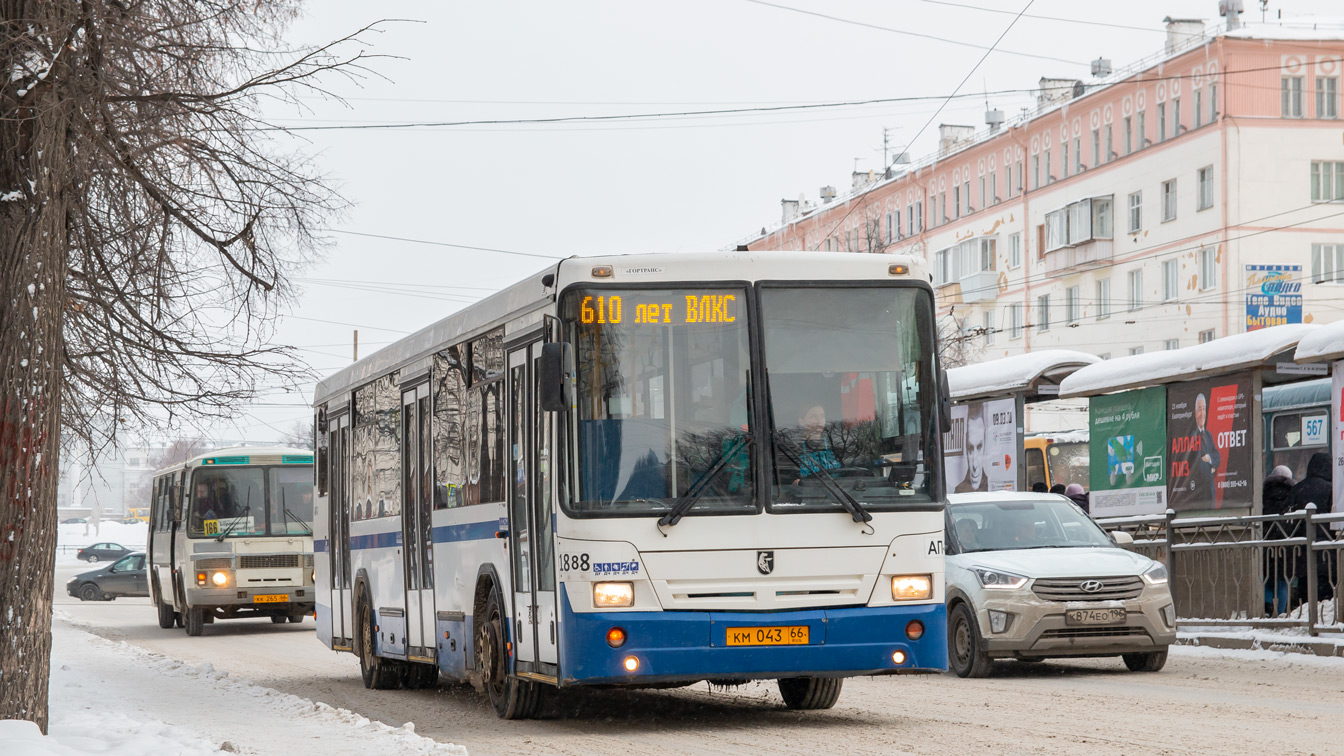 Sverdlovsk region, NefAZ-5299-20-32 № 1888