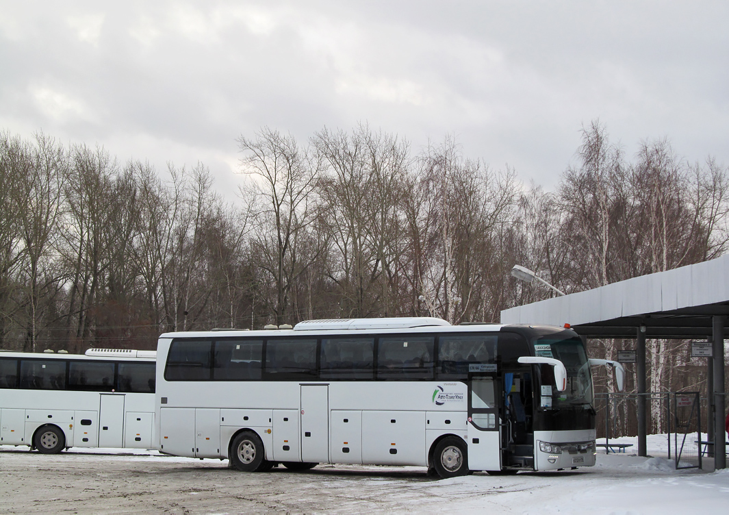 Свердловская область, Yutong ZK6122H9 № К 012 УР 196