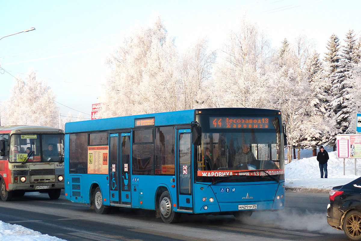 Архангельская область, МАЗ-206.086 № М 421 ТР 29