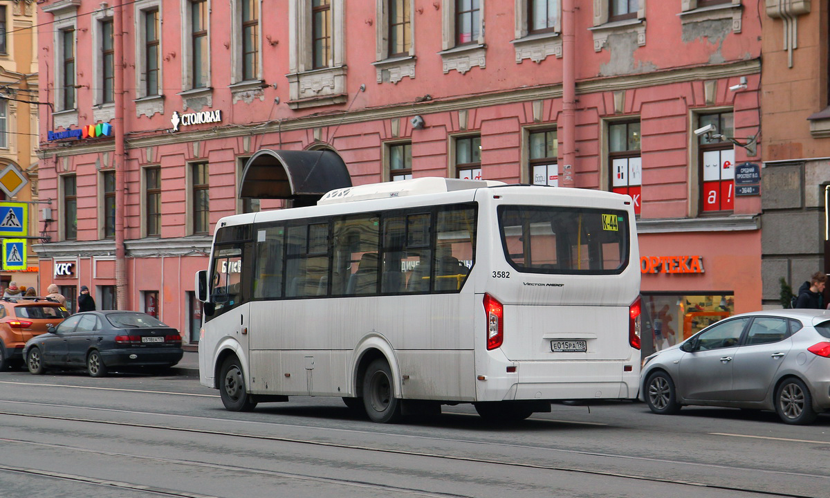 Sankt Petersburg, PAZ-320435-04 "Vector Next" Nr. n582