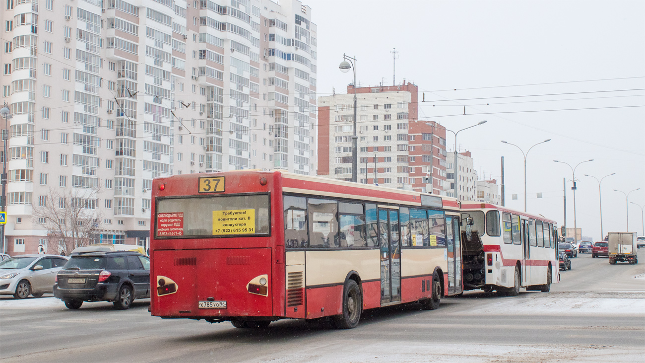 Свердловская область, Mercedes-Benz O405N (SAM) № Х 785 УО 96; Свердловская область, Mercedes-Benz O307 № КВ 216 66