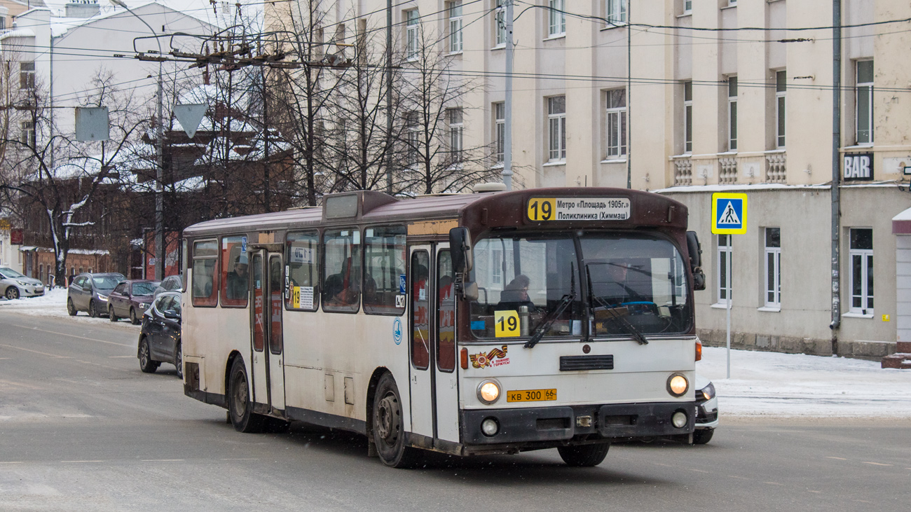 Свердловская область, Mercedes-Benz O305 № КВ 300 66