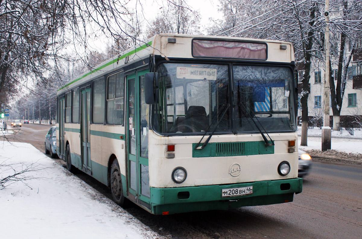 Kursk region, LiAZ-5256.25 № М 208 ВН 46