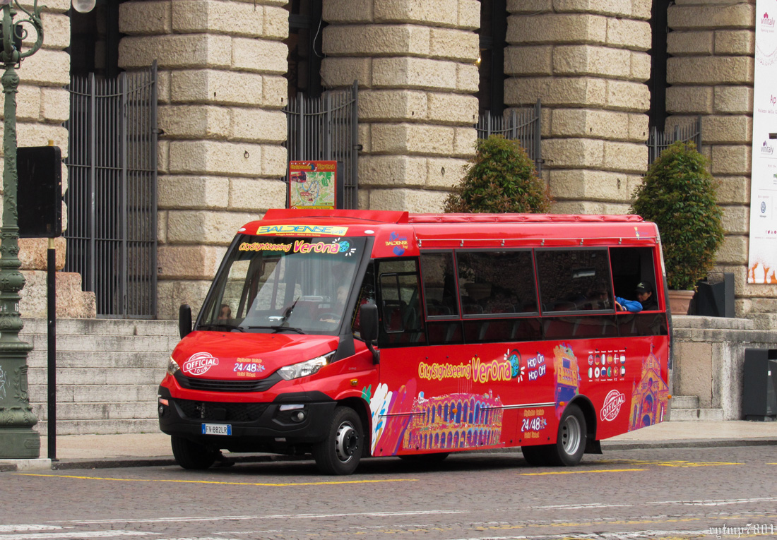 Италия, Car.Ind № FV 882LR