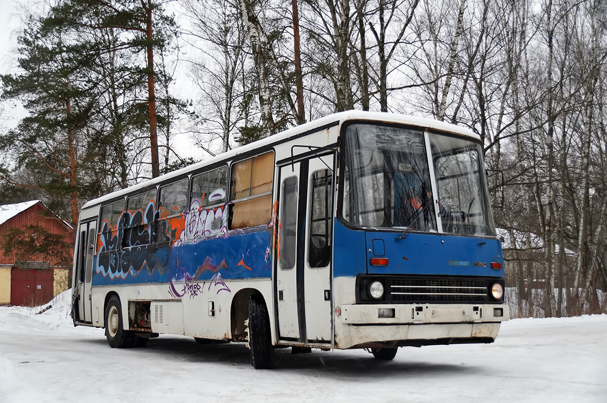 Moskau, Ikarus 260.51E Nr. К 621 АТ 150