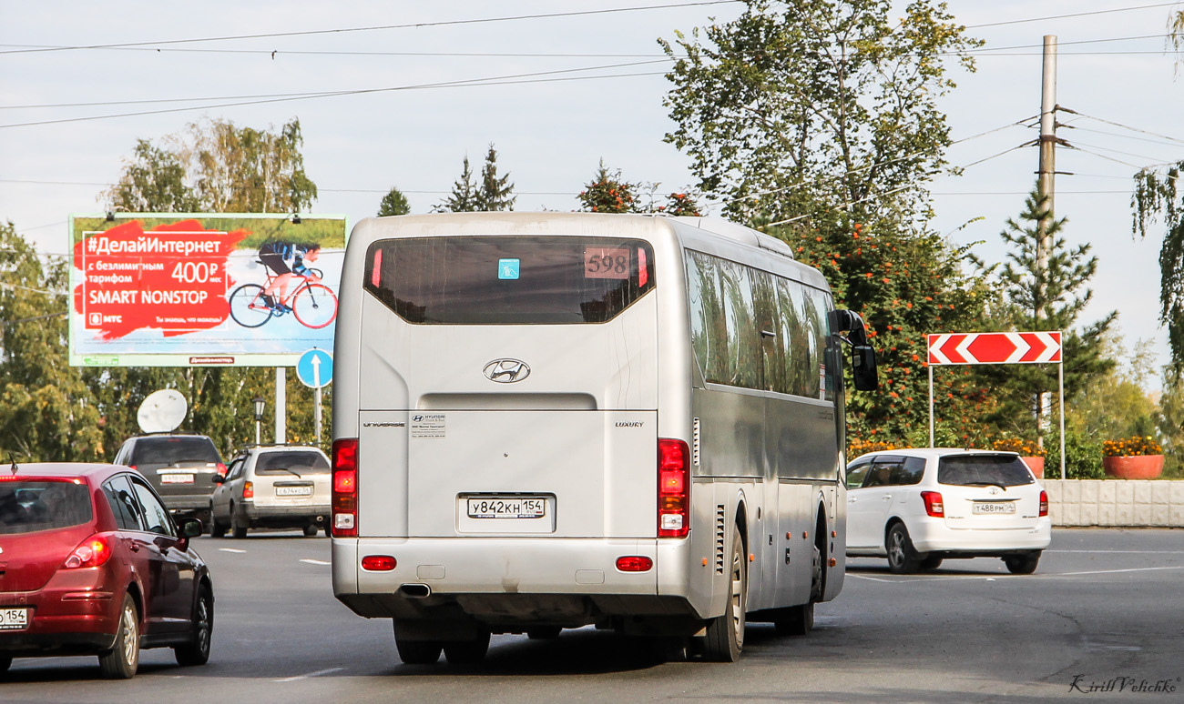 Новосибирская область, Hyundai Universe Space Luxury № У 842 КН 154