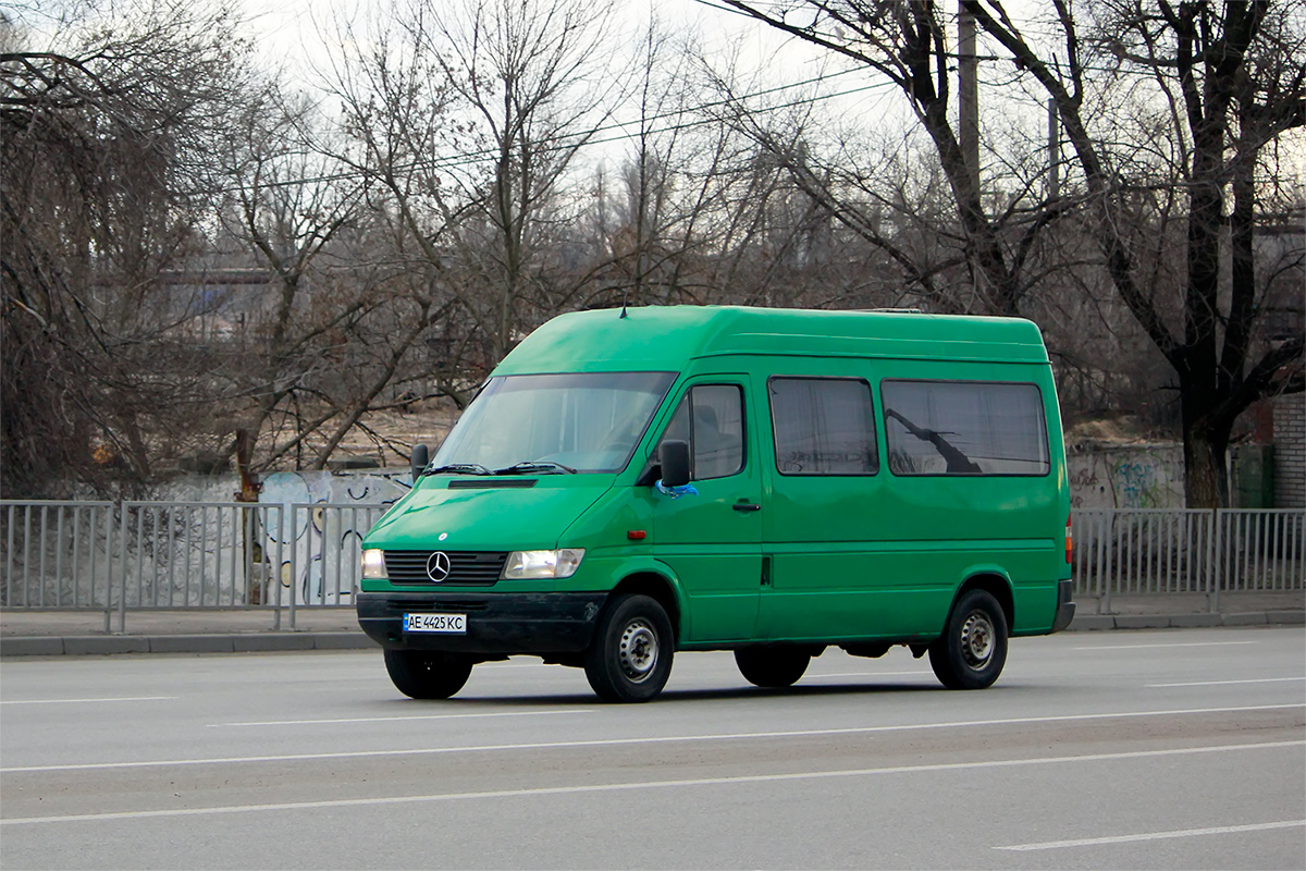 Днепропетровская область, Mercedes-Benz Sprinter W901/W902 208D № AE 4425 KC