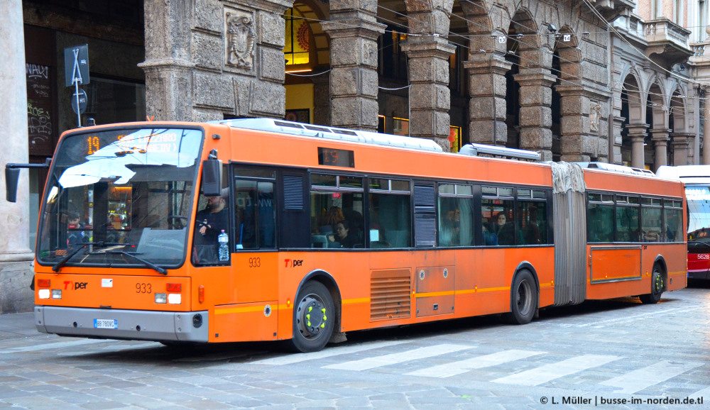 Италия, Van Hool AG300/2 № 933