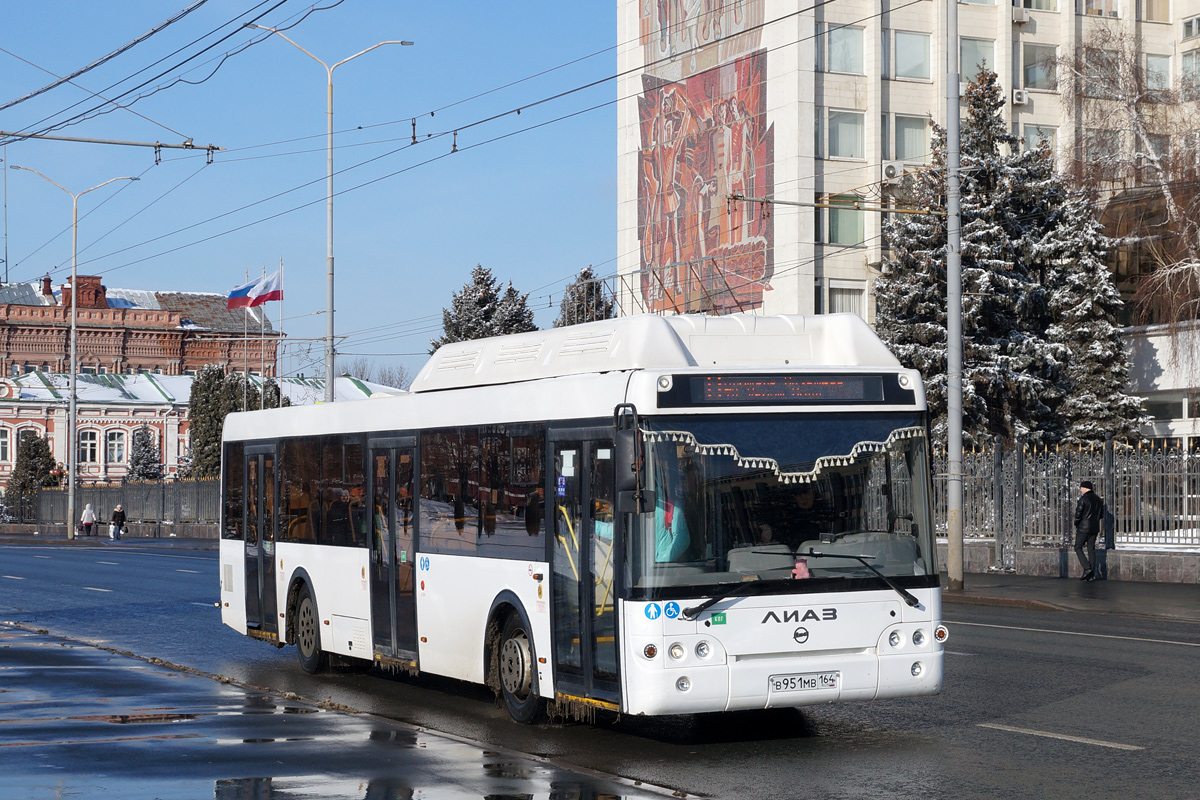 Саратовская область, ЛиАЗ-5292.67 (CNG) № В 951 МВ 164