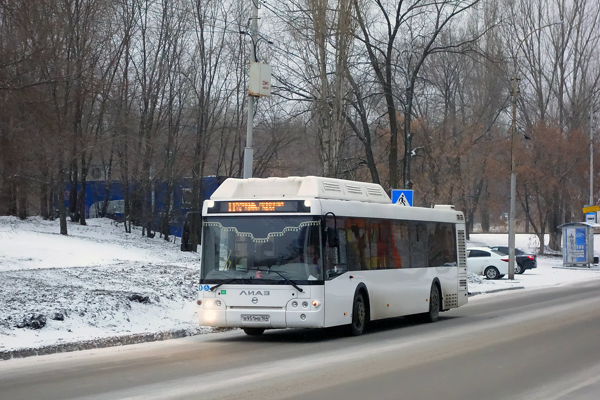 Саратовская область, ЛиАЗ-5292.67 (CNG) № В 951 МВ 164