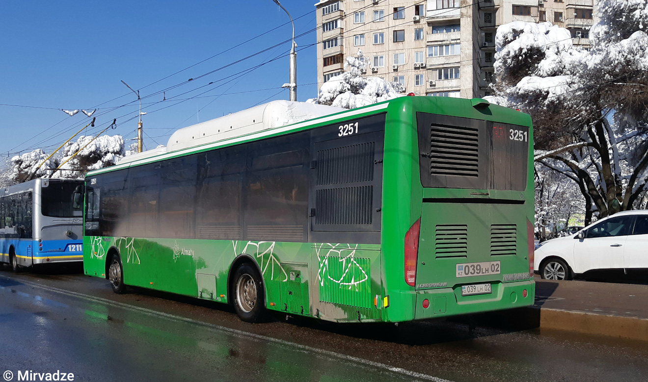 Алматы, Zhong Tong LCK6125HGAN № 3251