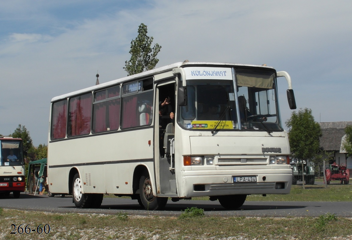 Венгрия, Ikarus 211.01 № LPA-434; Венгрия — VII. Nemzetközi Ikarus, Csepel és Veteránjármű Találkozó, Polgár (2014)