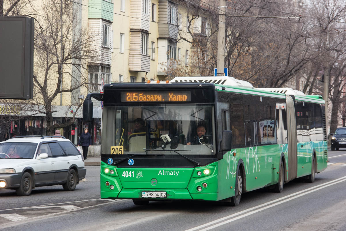 Онлайн автобус 205 на карте, город Москва, в реальном …