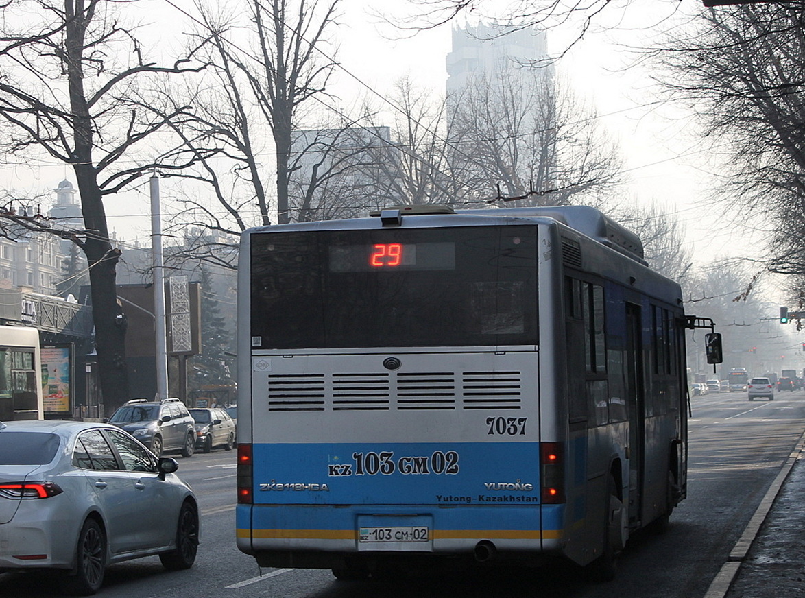 Алматы, Yutong ZK6118HGA № 7037