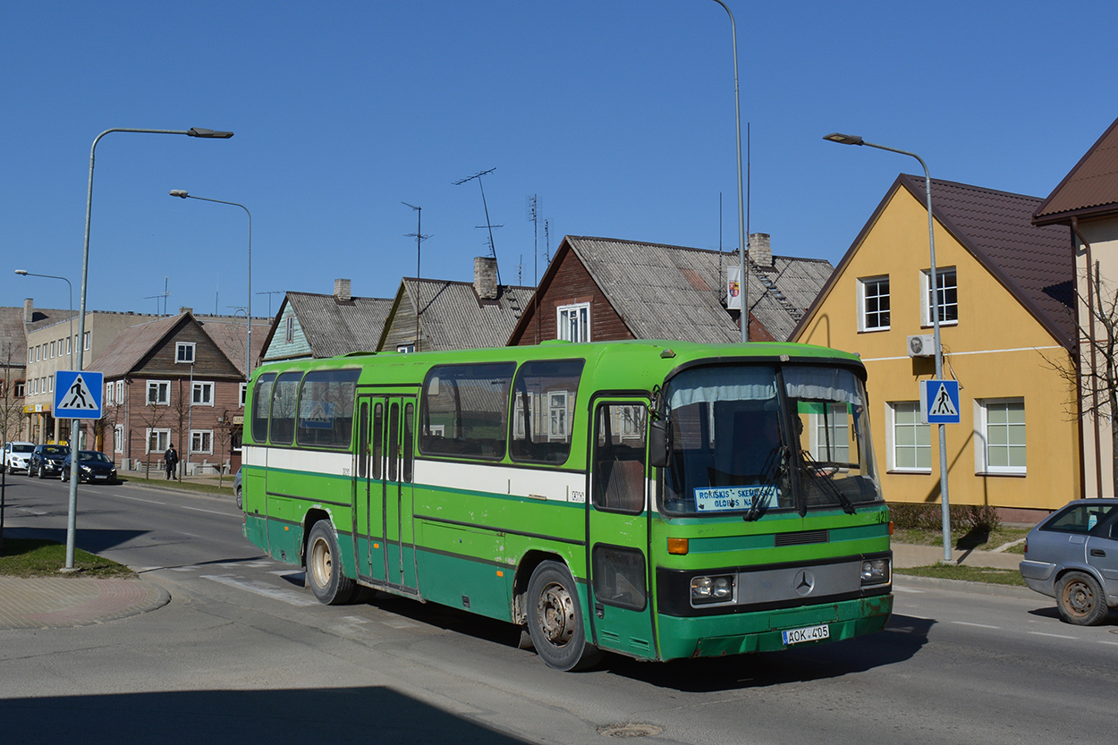 Литва, Mercedes-Benz O303-11ÜHE № 421