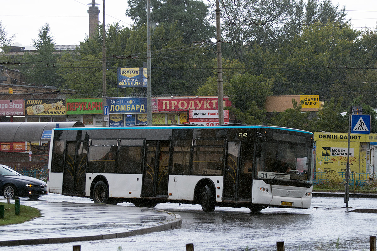 Киев, ЛАЗ A183D1 № 7142