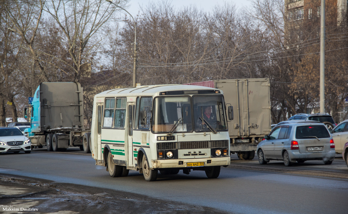 Новосибирская область, ПАЗ-32054 № КХ 642 54