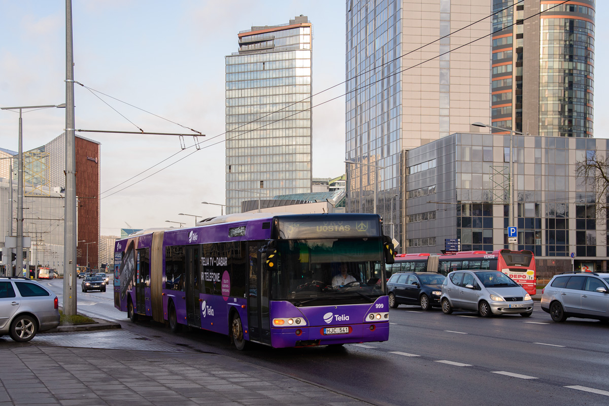 Litvánia, Neoplan N4421/3 Centroliner sz.: 999