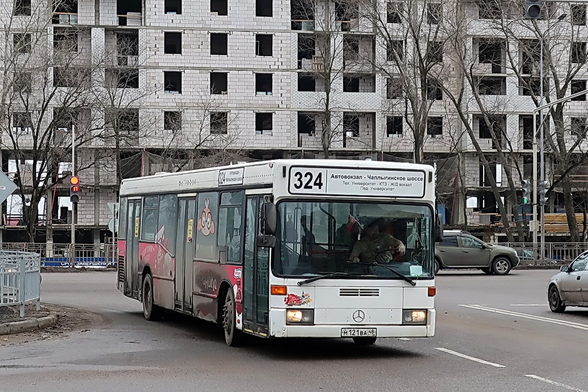 Lipetsk region, Mercedes-Benz O405N2 (France) Nr. М 121 ВА 48