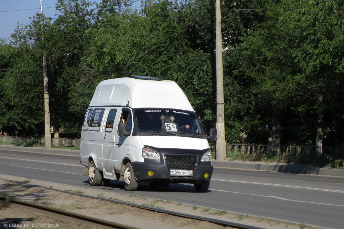 Волгоградская область, Луидор-225000 (ГАЗ-322133) № М 598 ХК 36