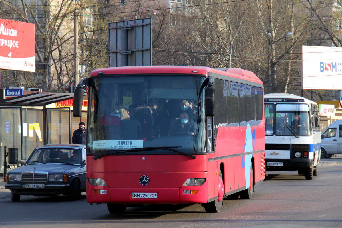 Адэская вобласць, Mercedes-Benz O560 Intouro RH № 562